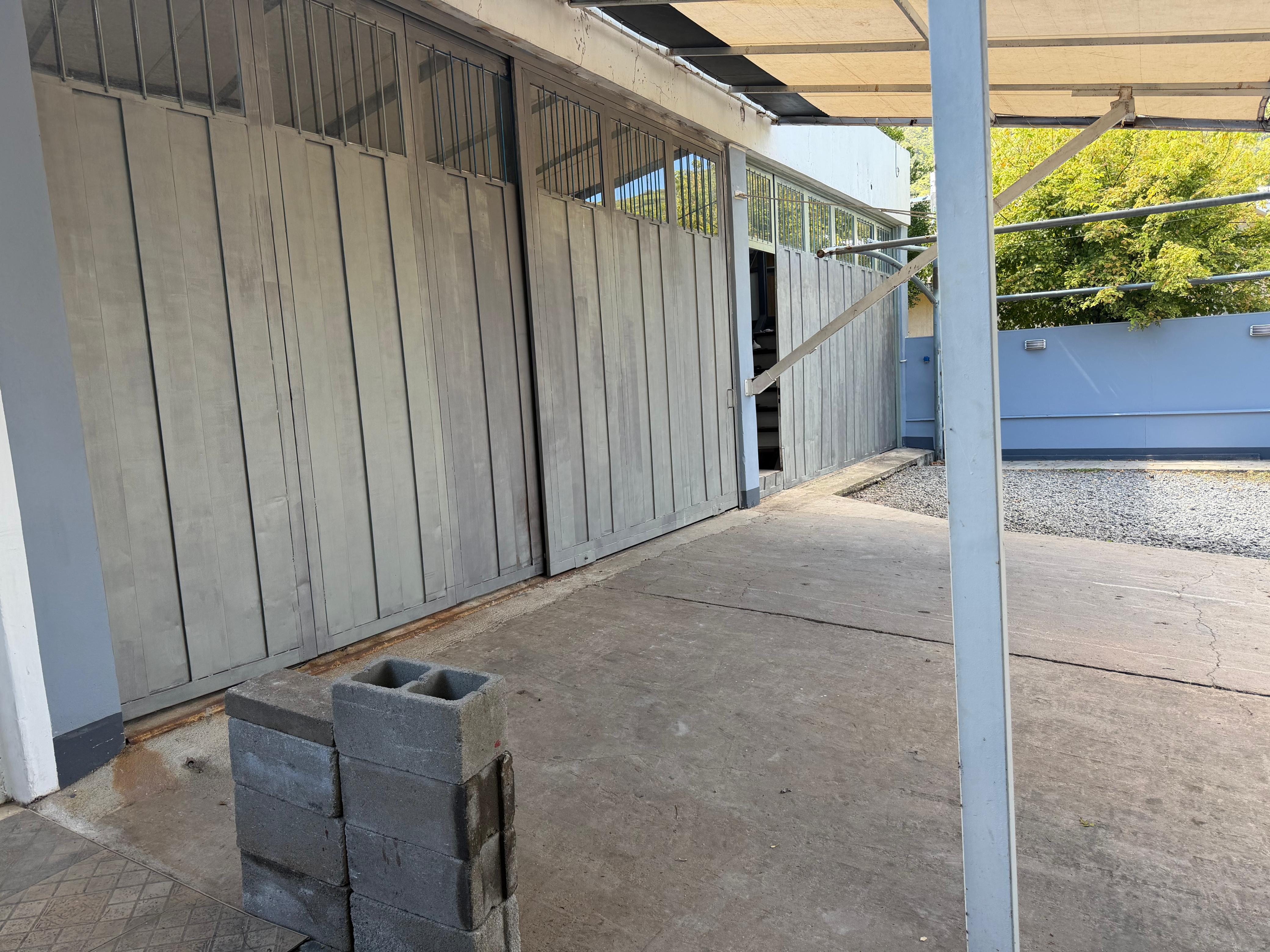 ALQUILER ANUAL – GALPON – 324 METROS CUADRADOS – ZONA INDUSTRIAL – CARLOS PAZ